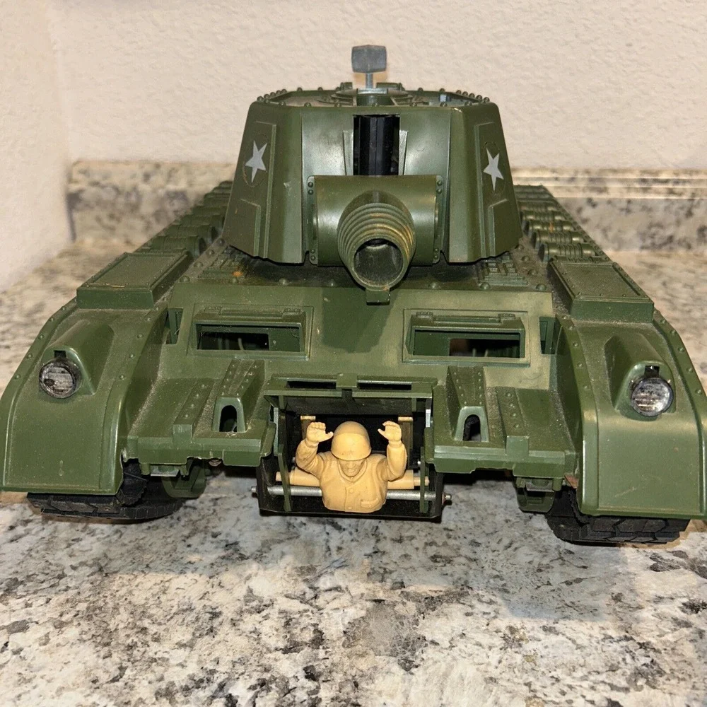 1961 Deluxe‎ Reading Tiger Tank Battery Operated Tank Parts Or Repair